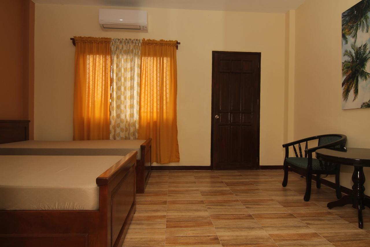 Hotel Charos Dormitel Dumaguete City Exterior foto